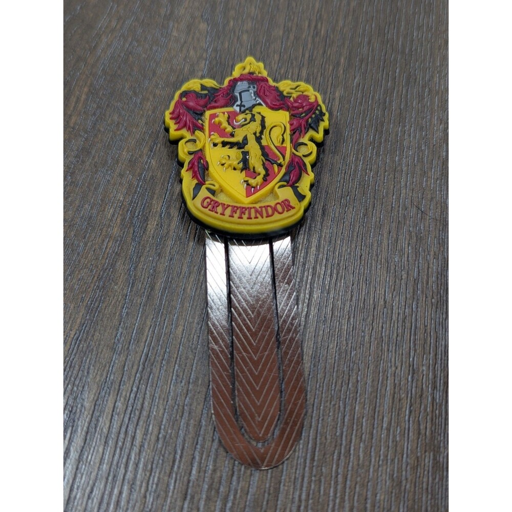 Gryffindor Crest Clip Bookmark Wizarding World Harry Potter Universal Orlando